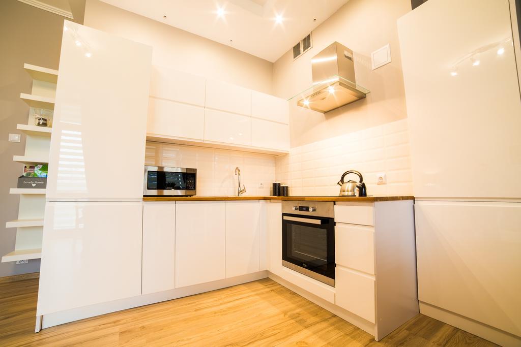 Apartamenty Roztocze ズビエジニエツ エクステリア 写真