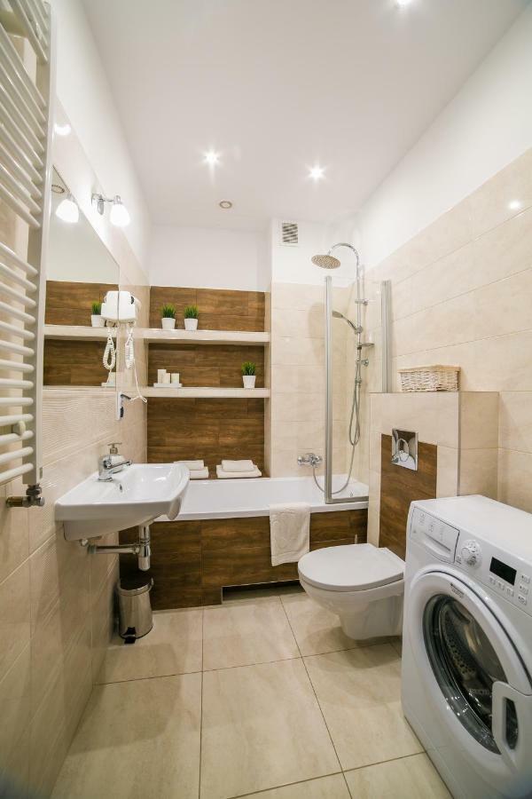 Apartamenty Roztocze ズビエジニエツ エクステリア 写真