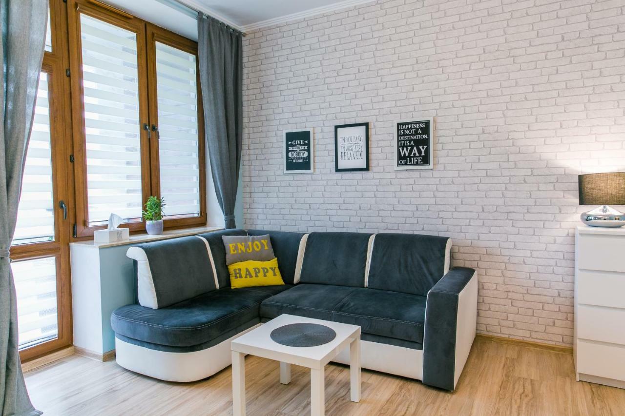 Apartamenty Roztocze ズビエジニエツ エクステリア 写真