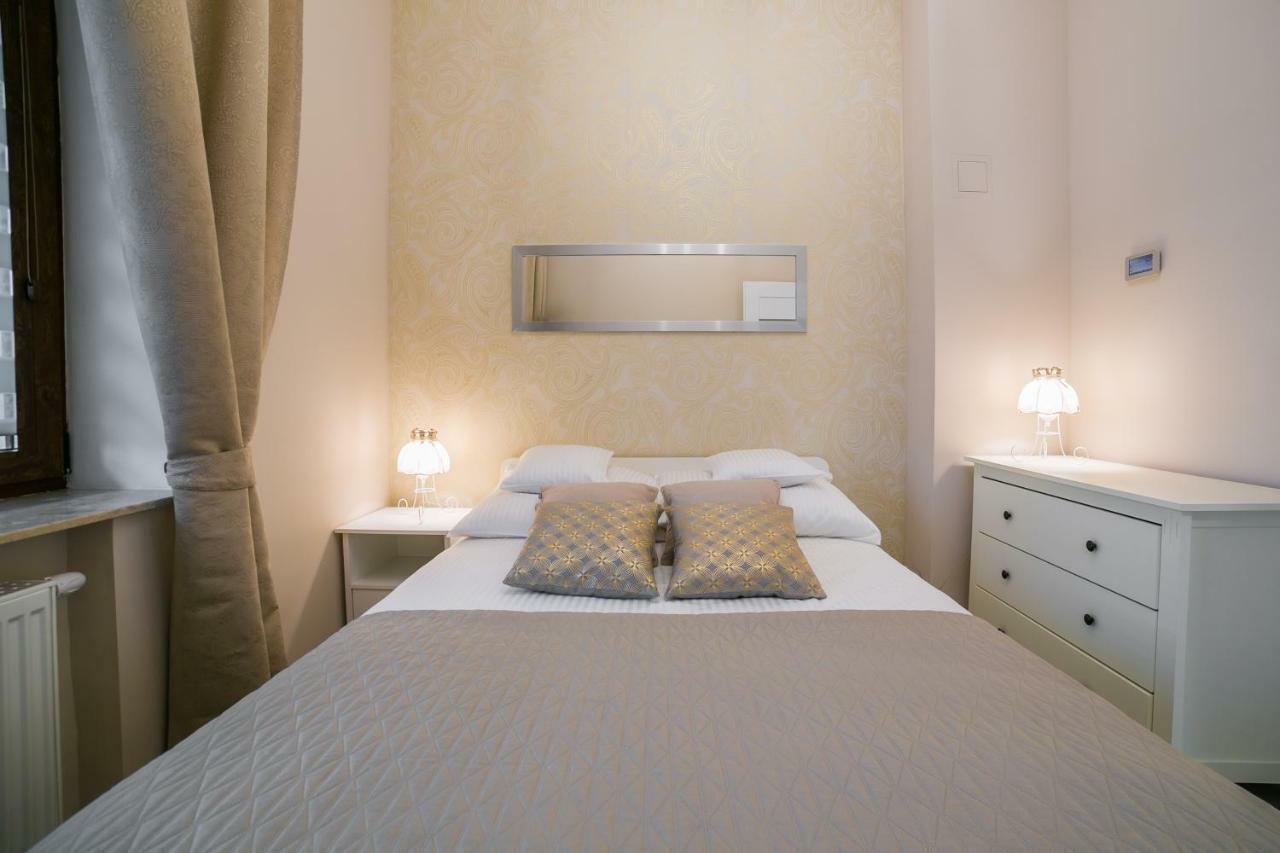 Apartamenty Roztocze ズビエジニエツ エクステリア 写真