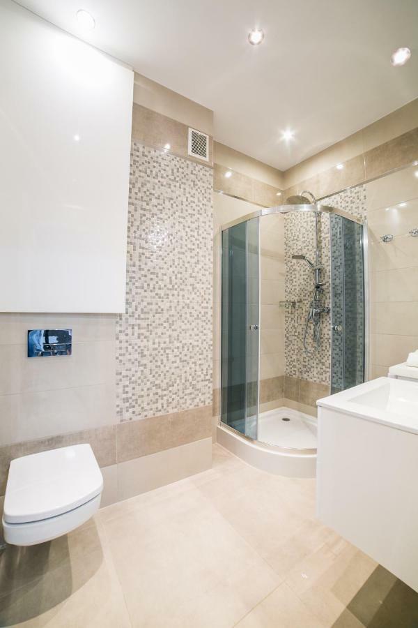 Apartamenty Roztocze ズビエジニエツ エクステリア 写真